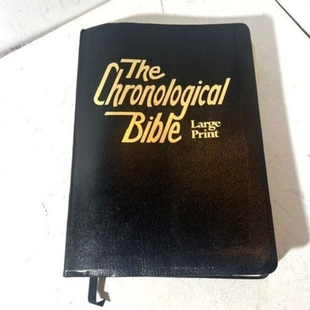The Edward Reese Chronological Bible Vintage Large Print Black KJV 1977 Bible